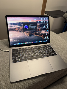 Macbook air 2019 128gb rus (1 foto / 5)