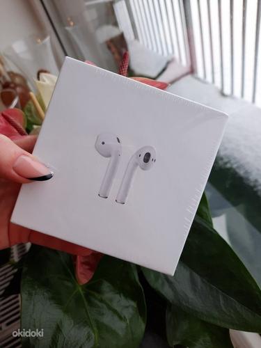 Airpods (фото #1)