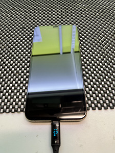 iPhone XS MAX, 64 гб (2 фото из 3)