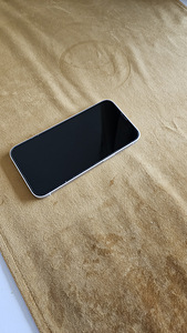 iPhone 13, Starlight, 256GB. Аккумулятор 89% (3 фото из 10)
