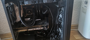 Pc RTX2080 (2 foto / 2)