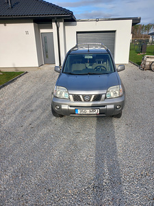 Nissan x-trail (1 foto / 6)
