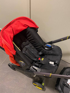 DOONA TURVATOOL-JÄLUTUSKÄRU + ISOFIX + BEEBITARVETE KOTT (4 foto / 10)