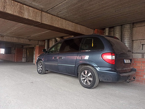 Chrysler Voyager 2.5crd (3 foto / 7)