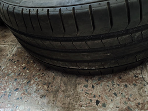 Pirelli P-Zero 285/40 R23 325/35 R23 (4 foto / 6)