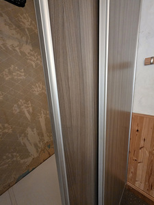 Kapp garderoob liuguksed lükanduksed (8 foto / 10)