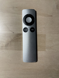 Apple TV gen4 A1625 32gb (2 foto / 2)