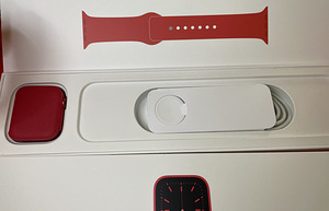 Apple Watch 6 44 mm, Red (7 foto / 8)