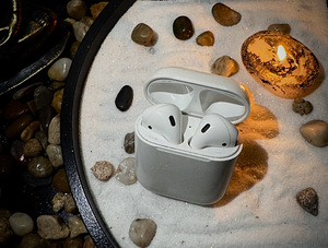 AirPods gen 1 (1 foto / 3)