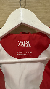 Куртка Zara (3 фото из 3)