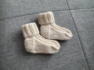 Käsitsi kootud beebisokid (1 foto / 2)