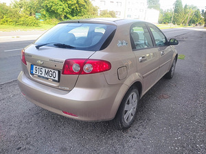 Chevrolet lacetti (3 foto / 8)