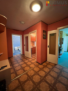 Kangelaste prospekt 23, Pähklimäe, Narva, Ida-Virumaa (10 foto / 10)