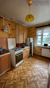 Rakvere tn 85, Pähklimäe, Narva, Ida-Virumaa (3 foto / 10)
