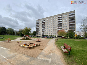 Kangelaste prospekt 15, Pähklimäe, Narva, Ida-Virumaa (1 foto / 10)