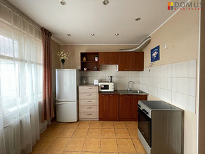 Kangelaste prospekt 53, Pähklimäe, Narva, Ida-Virumaa (5 foto / 10)