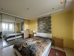 Kangelaste prospekt 53, Pähklimäe, Narva, Ida-Virumaa (8 foto / 10)