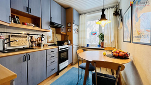 Kangelaste prospekt 44, Pähklimäe, Narva, Ida-Virumaa (5 foto / 10)