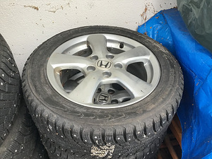 Naelrehvide komplekt velgedel 5*114,3 R16 (1 foto / 3)