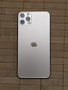 Apple iPhone 11 Pro Max 256 GB Gold (2 foto / 3)