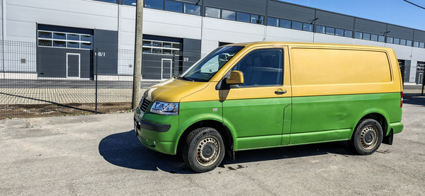 VOLKSWAGEN TRANSPORTER