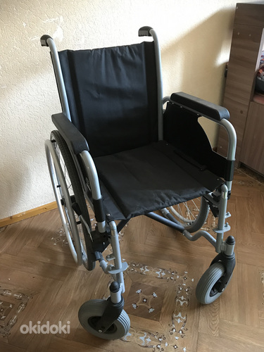 Kokkupandav kvaliteetne ratastool ja rulaator (foto #1)
