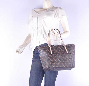 Сумка Guess Новая (3 фото из 3)