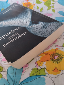 Viiskümmend halli varjundit" E.L.James (2 foto / 5)