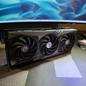 Msi 4070 Ti Gaming X Trio 12GB (1 foto / 2)