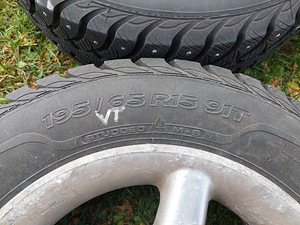 Naastrehv Sava Eskimo Stud 195/65R15 91T (2 foto / 10)