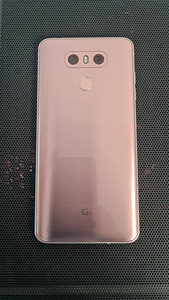 LG G6 (2 фото из 3)