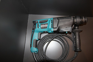 Makita HR2300 (2 foto / 3)