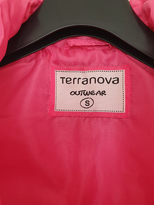Женский жилет (3 фото из 5)