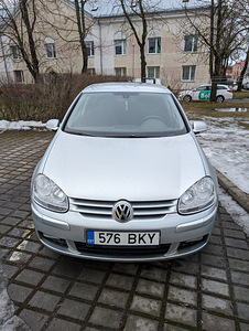 Volkswagen Golf V 2.0 TDI (10 foto / 12)