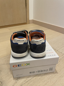 Müüa Geox laste tossud, suurus 25 (2 foto / 2)