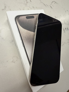 iPhone 15 pro 256 GB Natural Titanium (4 foto / 7)