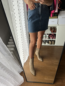 Calvin Klein teksaseelik (3 foto / 3)