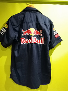 Red Bulli triiksärk s XL (2 foto / 2)