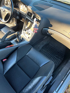 Volvo S60 (6 фото из 15)