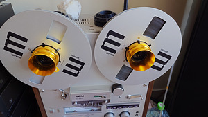 Rullheli lint Ampex./NAB Adapter. // (2 foto / 5)