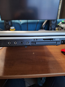Vana Asus A7M 17" sülearvuti (5 foto / 6)
