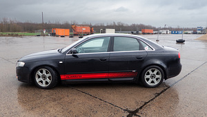 Audi A4 B7 Quattro 3.0tdi BKN 6k manu (2 foto / 11)