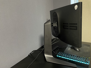 Alienware 24,5" AW2521HFL 240hz 1ms 1080p ips monitor (2 foto / 4)