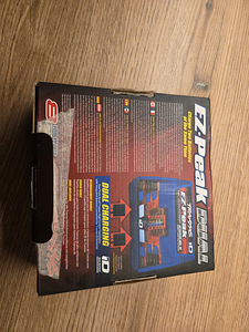 Зарядное устройство Traxxas EZ-Peak Dual iD для RC (5 фото из 6)
