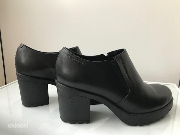 Женская обувь (фото #2)