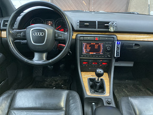 Audi a4 2005 2.0 TDI (2 foto / 4)