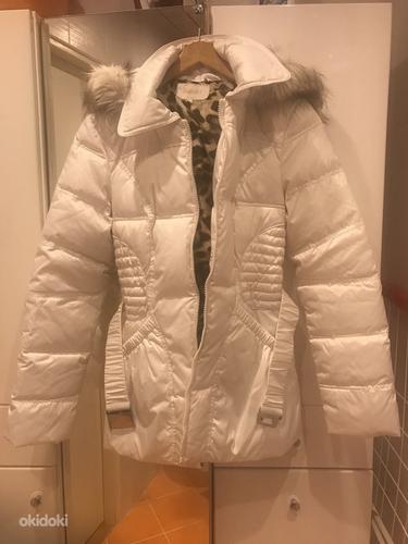 Продам зимнюю куртку № 36 (фото #1)