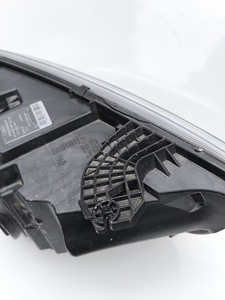 Ford Transit/Tourneo Custom vasak esituli (9 foto / 10)