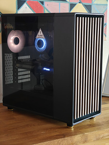 UUS! Gaming PC! AMD Ryzen 7 9800X3D + RTX 5070 TI (7 foto / 7)