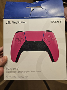 Sony dual sense for ps5 roosa. (1 foto / 3)
